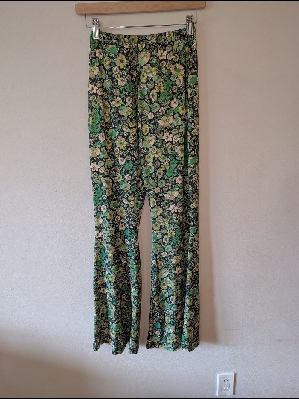 Zara Green Floral Boot-Cut Pants